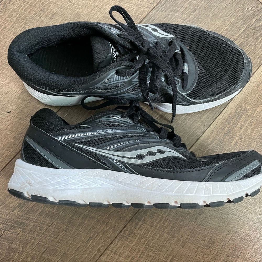 Saucony women’s shoes